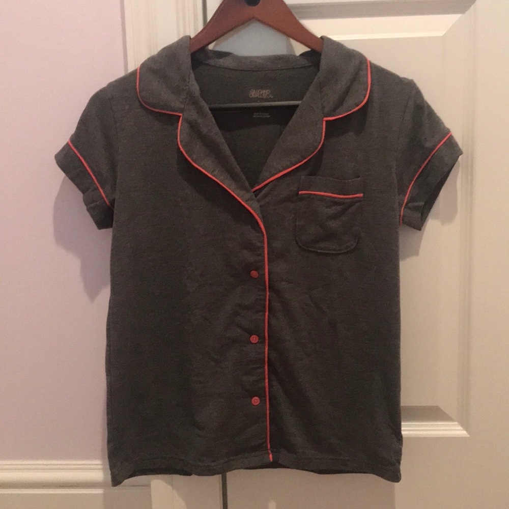 Never worn: Pajama Top with Pink detailing